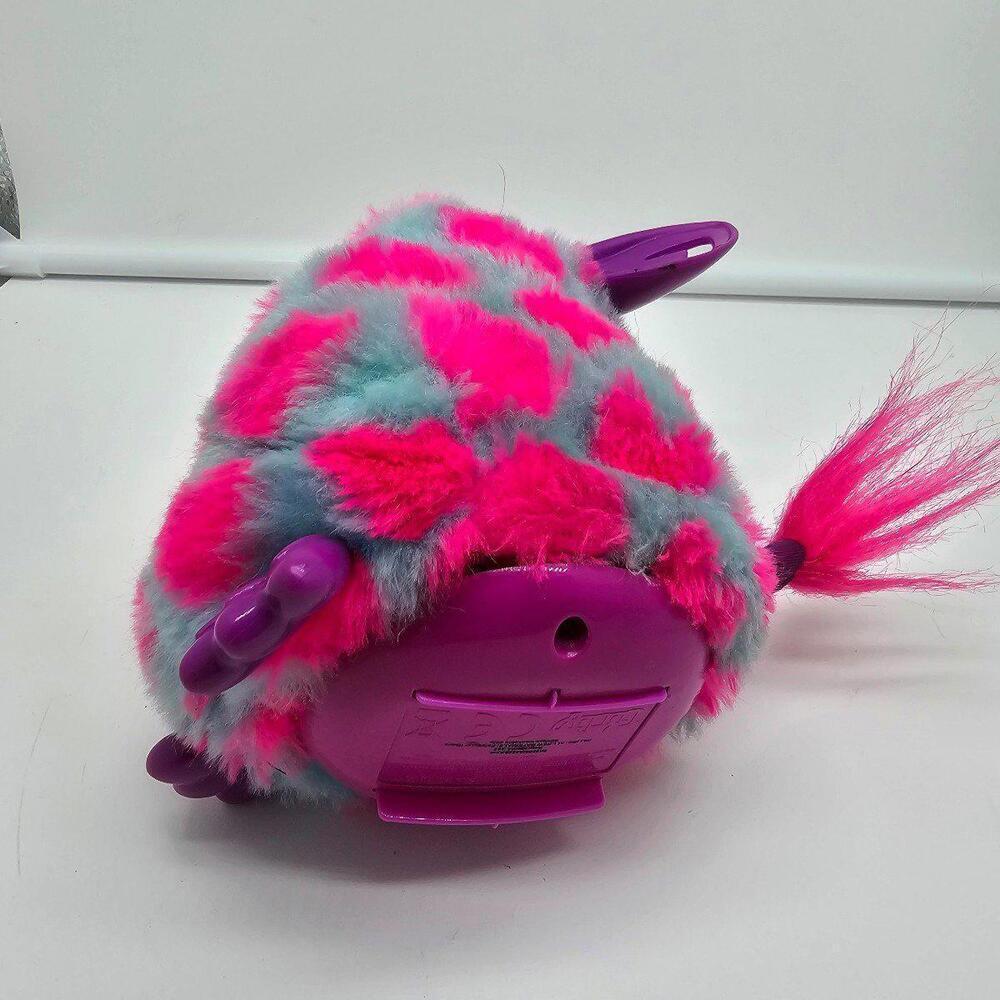 Furby - Picture 4 of 6